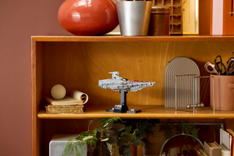 LEGO STAR WARS 75404 Krążownik szturmowy typu Acclamator - Galeria zdjęcie 11