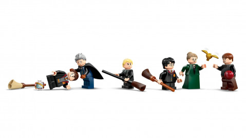LEGO Harry Potter 76447 Zamek Hogwart lekcja latania na miotle - Galeria zdjęcie 7