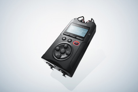 Tascam DR-40X - Przenośny rejestrator cyfrowy z interfejsem USB, zapisujący 2 x stereo, 2 GB karta SD - Galeria zdjęcie 4