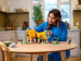 LEGO 43242 Disney Chatka Królewny Śnieżki i siedmiu krasnoludków - Galeria zdjęcie 10