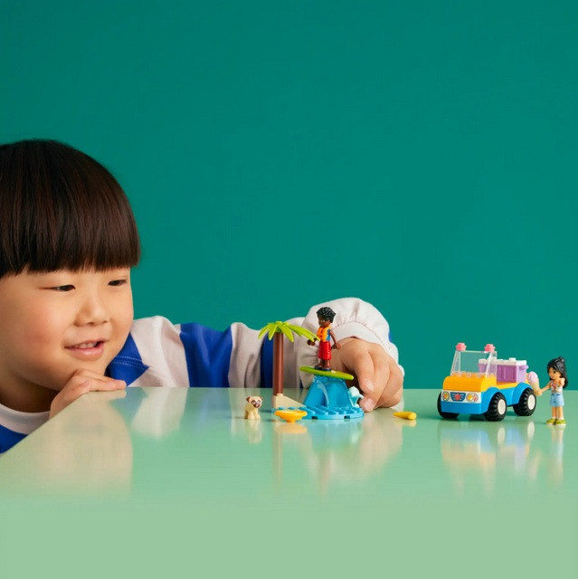 LEGO Friends 41725 Zabawa z łazikiem plażowym - zdjęcie 6