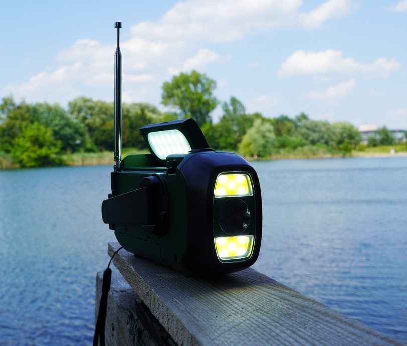 Radio przenośne Blaupunkt ER20 z latarką - zdjęcie 8