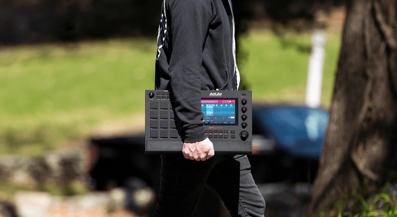 AKAI MPC LIVE II - Samodzielna stacja robocza typu MPC - zdjęcie 8