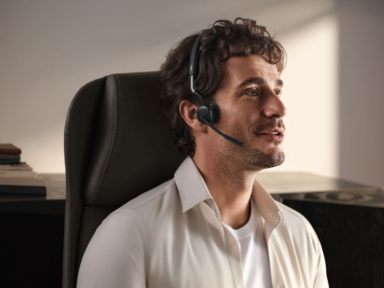 Słuchawki bezprzewodowe kostne Shokz OpenMeet mic-ANC USB-C czarne - zdjęcie 2