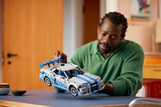 LEGO TECHNIC 42210 2 FAST 2 FURIOUS NISSAN SKYLINE GT-R (R3 - zdjęcie 6