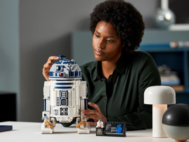 LEGO Star Wars 75308 R2-D2 - zdjęcie 9