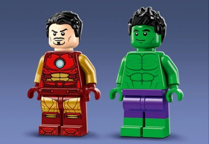 LEGO Super Heroes 76287 Iron Man z motocyklem i Hulk - zdjęcie 3