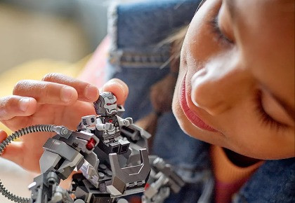 LEGO Super Heroes 76277 Mechaniczna zbroja War Machine - zdjęcie 3