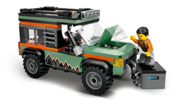LEGO CITY 60447 Górska ciężarówka terenowa 4x4 - zdjęcie 2