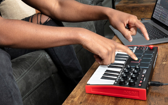 AKAI MPK MINI 3 - Mini klawiatura sterująca - zdjęcie 5