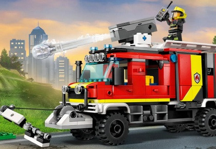 LEGO City 60374 Terenowy pojazd straży pożarnej - zdjęcie 8