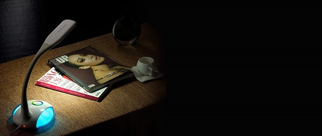Nowoczesna lampka na biurko wielokolorowa RGB LED Activejet VENUS RGB biała z funkcją oświetlenia nocnego - zdjęcie 4