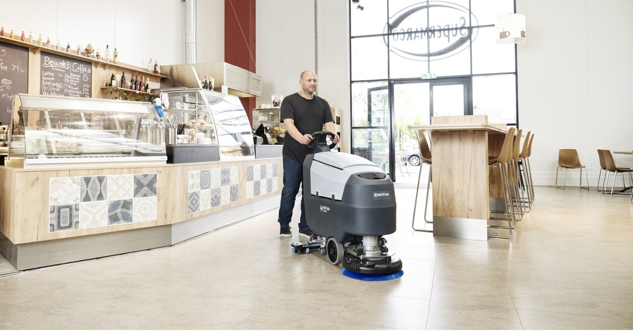 NILFISK Automat myjący/kompak/bateriaSC401 43B FPKG - zdjęcie 1