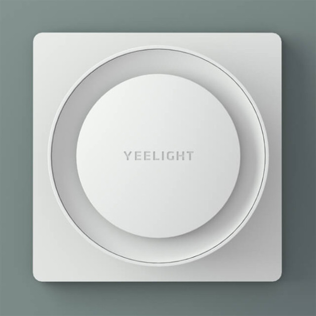 Lampka nocna z czujnikiem zmierzchu Yeelight Sensor Plug-in Light YLYD11YL - zdjęcie 2