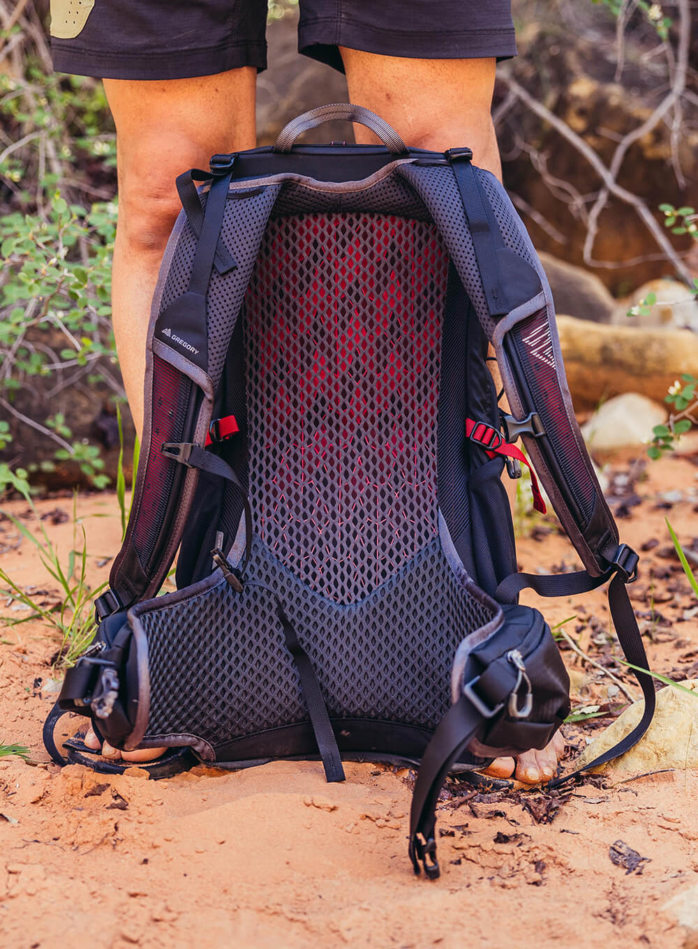Plecak trekkingowy Gregory Zulu 20 LT - Volcanic black - zdjęcie 2