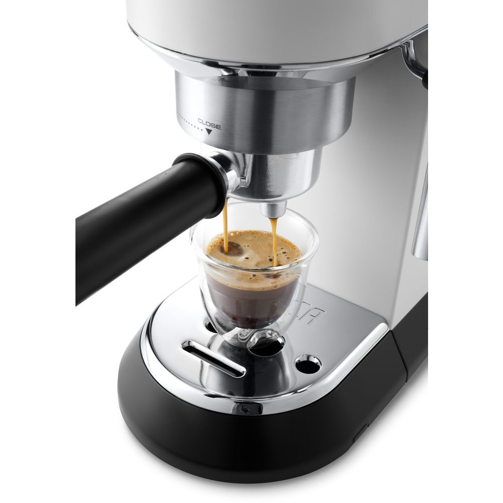 Ekspres do kawy DeLonghi EC 685.W - zdjęcie 1