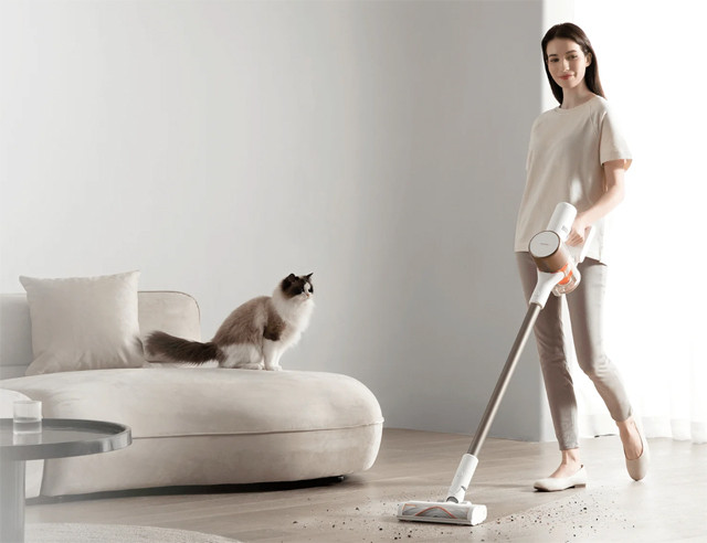 Bezprzewodowy odkurzacz pionowy Xiaomi Vacuum Cleaner G10 Plus - zdjęcie 1