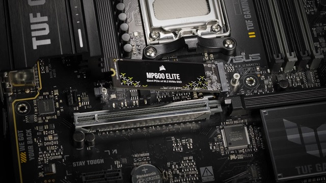 Płyta główna ASUS TUF GAMING B850M-PLUS (90MB1IX0-M0EAY0) - zdjęcie 16