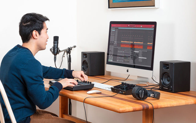 M-AUDIO BX4 Pair BT - Para Monitorów Odsłuchowych Bluetooth - zdjęcie 6