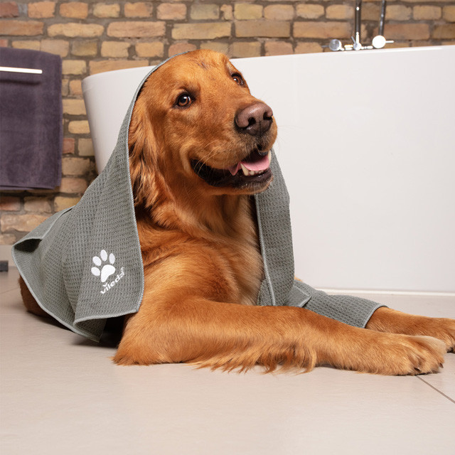 VILEDA Pet Pro XL Ręcznik z mikrofibry dla zwierząt - 100x65 cm - zdjęcie 8