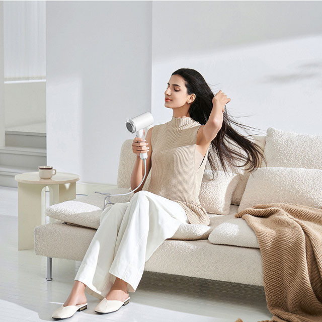 Suszarka do włosów Xiaomi High-Speed Ionic Hair Dryer - zdjęcie 3