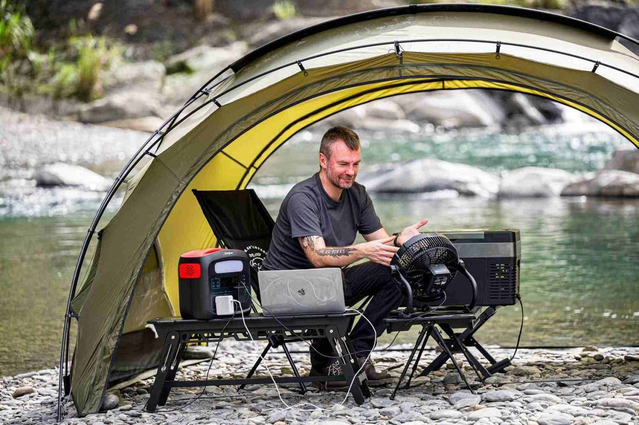 Przenośna stacja energii Energizer PPS960W1 - zdjęcie 4