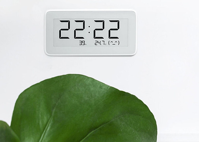 Zegar Xiaomi Mi Temperature and Humidity Clock Pro - zdjęcie 3