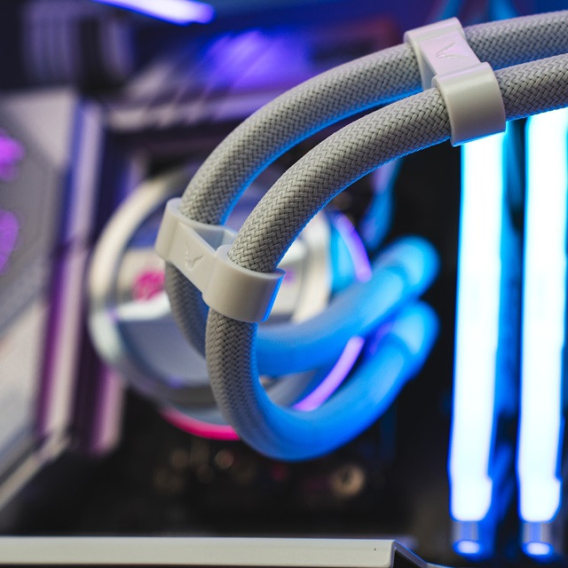 Chłodzenie wodne Valkyrie Dragonfang 240 ARGB White (VK-AIODR240W) - zdjęcie 2