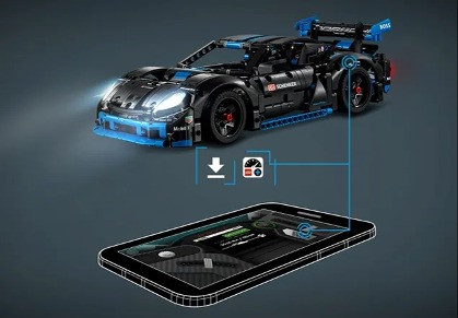 LEGO Technic 42176 Samochód wyścigowy Porsche GT4 e-Performance - zdjęcie 3