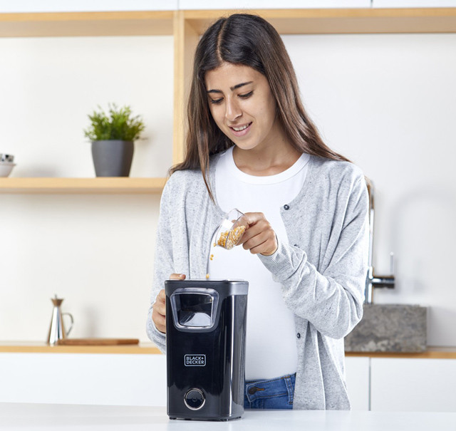 Urządzenie do popcornu Black+Decker BXPC1100E (1100W) - zdjęcie 1