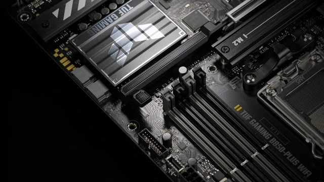 Płyta główna ASUS TUF GAMING B850M-PLUS WIFI (90MB1IY0-M0EAY0) - zdjęcie 15