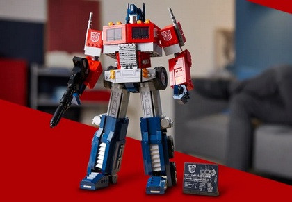 LEGO Icons 10302 Optimus Prime - zdjęcie 3