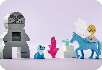 LEGO Disney 10418 Elza i Bruni w Zaczarowanym Lesie - zdjęcie 4