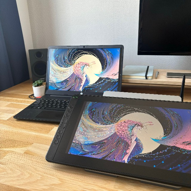 Tablet graficzny Huion Kamvas 13 - zdjęcie 5