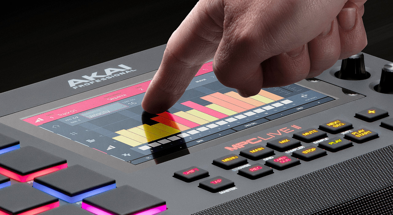 AKAI MPC LIVE II - Samodzielna stacja robocza typu MPC - zdjęcie 4