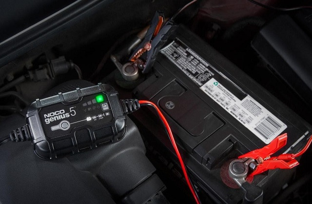 Noco GENIUS5EU 5A Battery Charger Prostownik - zdjęcie 4