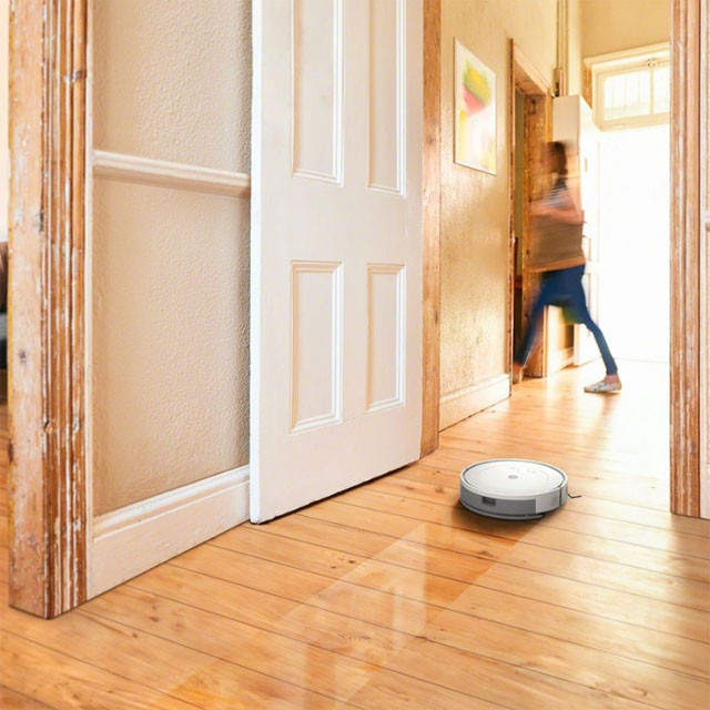 Robot sprzątający iRobot Roomba Combo Essential 2 + stacja dokująca AutoEmpty (biały) - zdjęcie 2