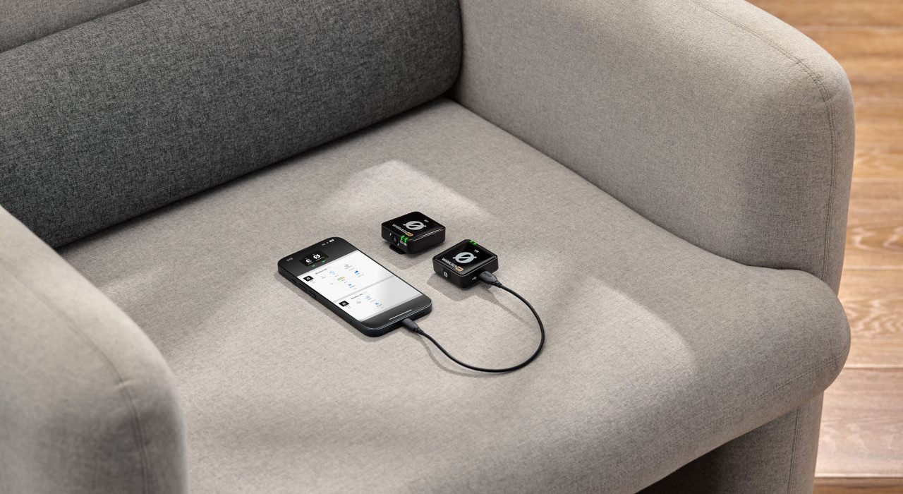 RODE Wireless ME Dual - Kompaktowy bezprzewodowy system mikrofonowy z dwoma nadajnikami do nagrywania dwukanałowego (czarny) - zdjęcie 4