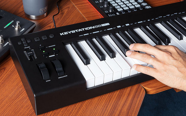 M-AUDIO Keystation 88 III - Klawiatura Sterująca - zdjęcie 4