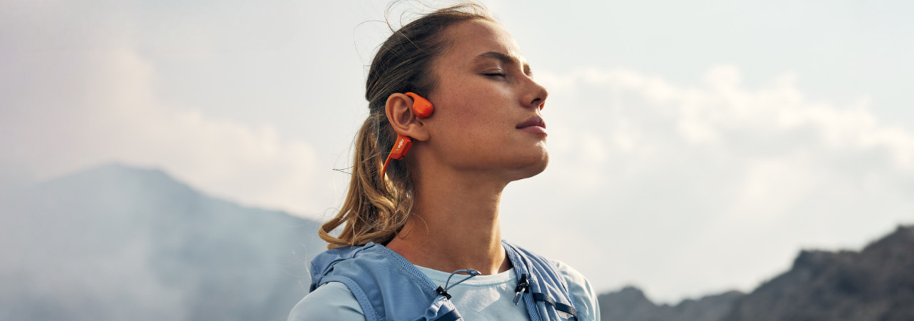 Słuchawki bezprzewodowe kostne Shokz Openrun Pro 2 USB-C pomarańczowe - zdjęcie 6