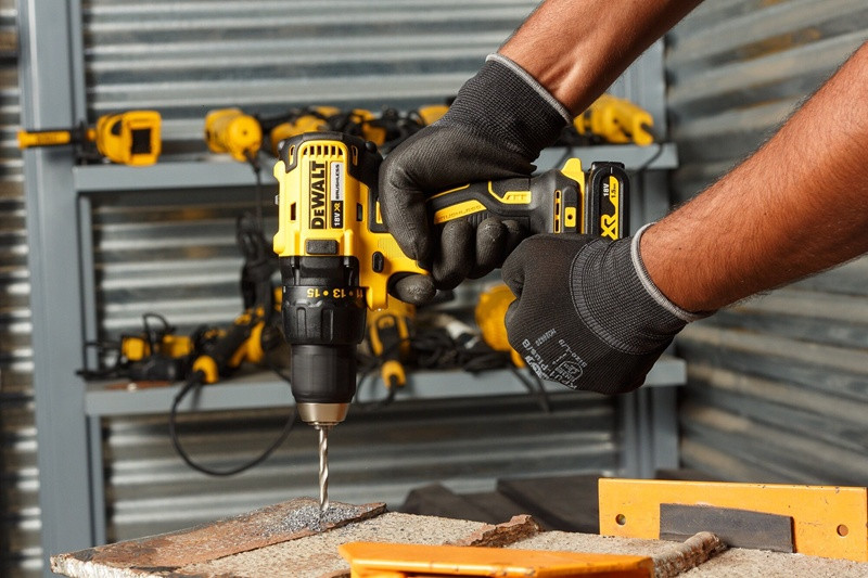 Wiertarko-wkrętarka 18V DCD777D2T DEWALT - zdjęcie 2
