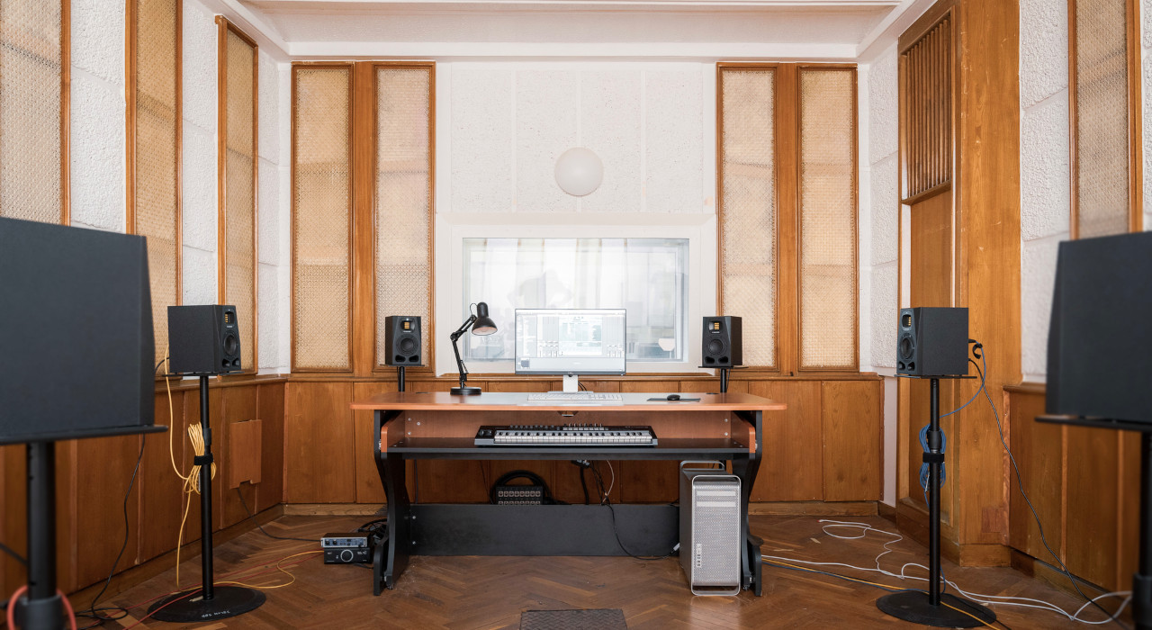 ADAM AUDIO A4V - Monitor aktywny - zdjęcie 6