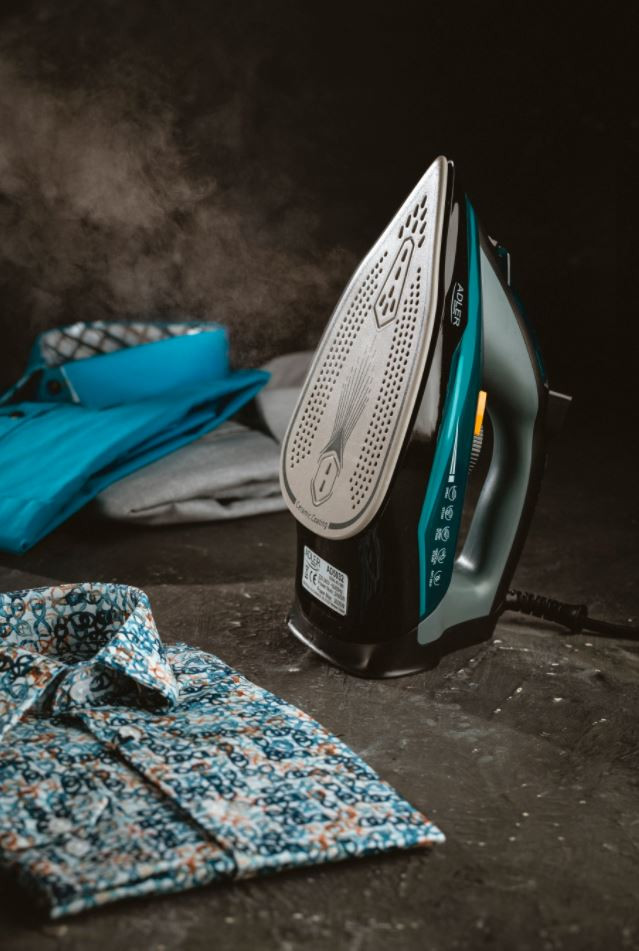 Żelazko parowe Adler AD 5032 (3000W; kolor niebieski) - zdjęcie 2