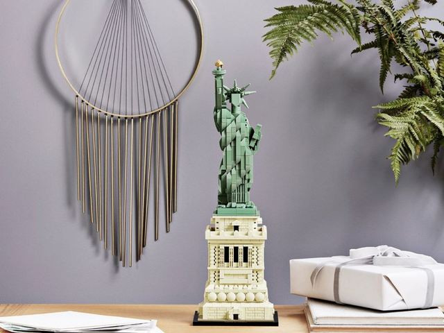 LEGO Architecture 21042 Statua Wolności - zdjęcie 3