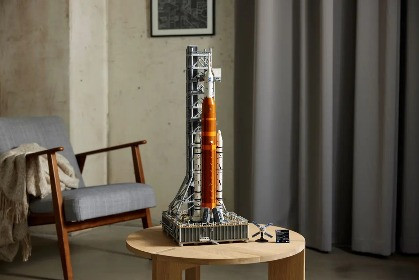 LEGO Icons 10341 Rakieta SLS NASA Artemis - zdjęcie 3