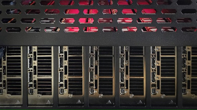 AMD Ryzen Threadripper 7970X - zdjęcie 2