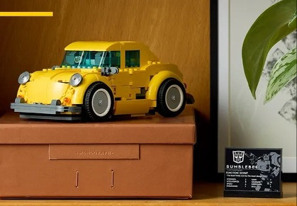 LEGO 10338 ICONS Bumblebee - zdjęcie 5
