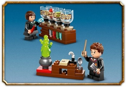 LEGO Harry Potter 76431 Zamek Hogwart: Zajęcia z eliksirów - zdjęcie 3
