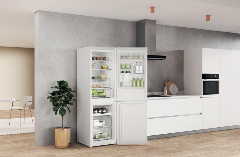 Lodówka WHIRLPOOL W7X 82O W biała - zdjęcie 1