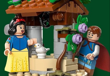 LEGO 43242 Disney Chatka Królewny Śnieżki i siedmiu krasnoludków - zdjęcie 3